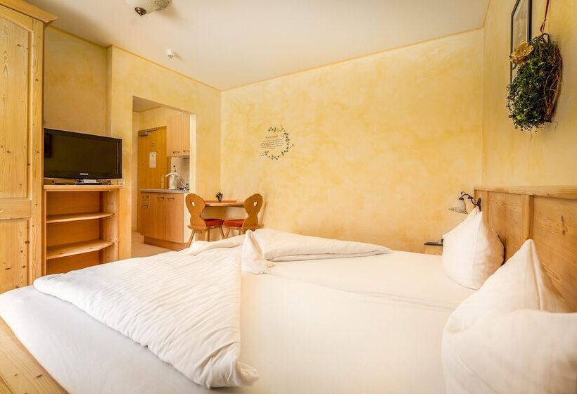 فندق Alfaierhof Bergheimat