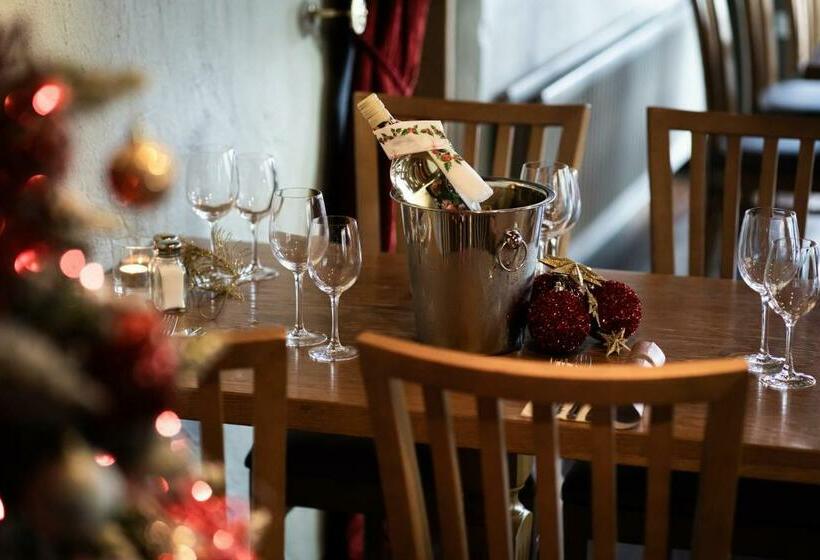 בית מלון כפרי Ballyrobin