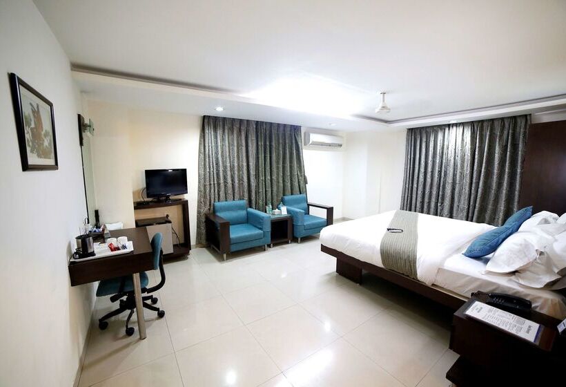 Click Hotel Yuvraj