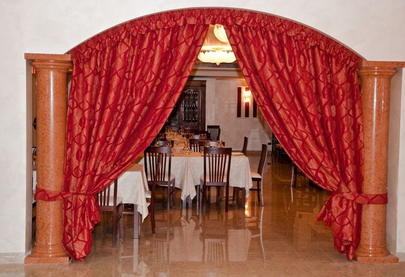 בית מלון כפרי Fashion