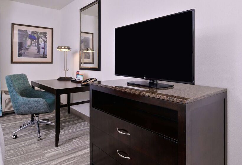 هتل Hilton Garden Inn Jacksonville Downtown Southbank