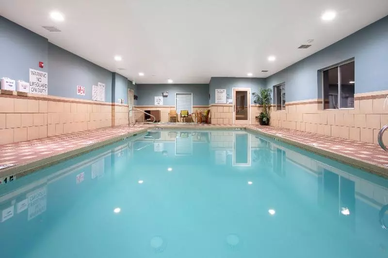 酒店 Holiday Inn Express & Suites Tucumcari By Ihg