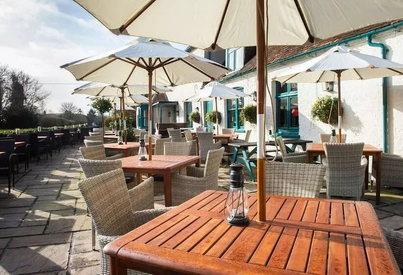 فندق The Carnarvon Arms