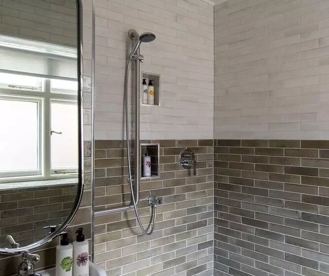 فندق The Carnarvon Arms