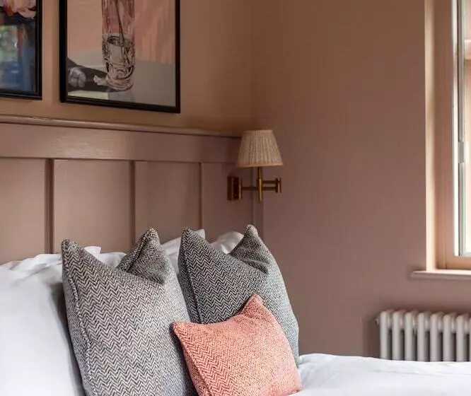 فندق The Carnarvon Arms