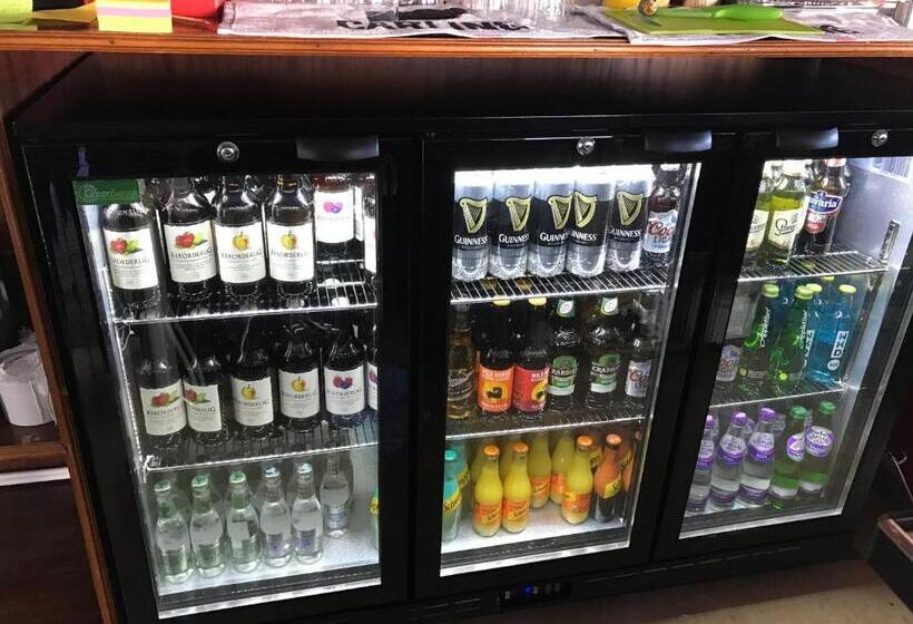 Отель The New Alexandra