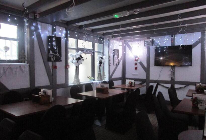 Отель The New Alexandra