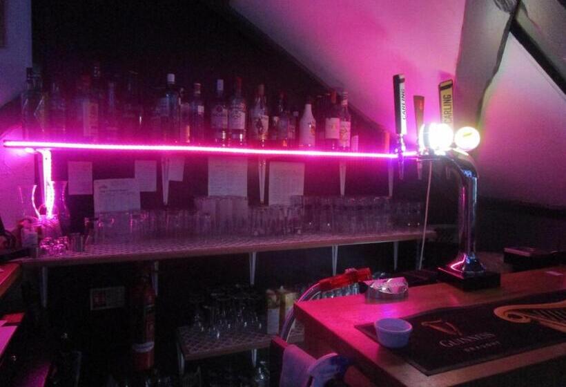 Отель The New Alexandra