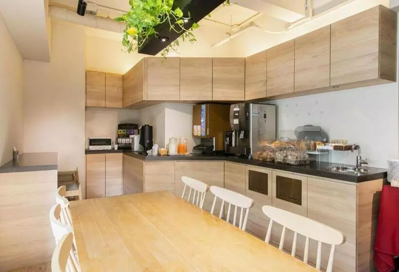 Отель Wing International Korakuen