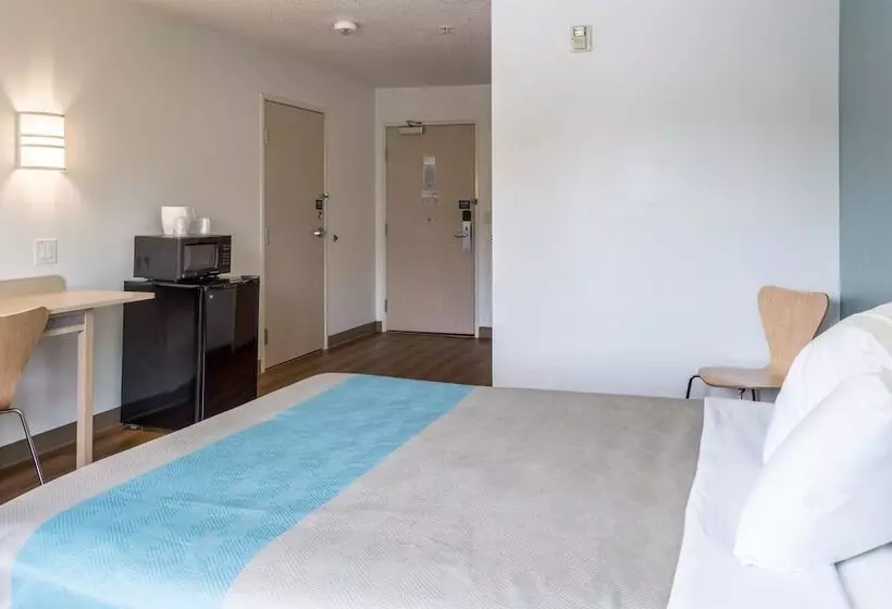 Motel 6 Lincoln City, Or