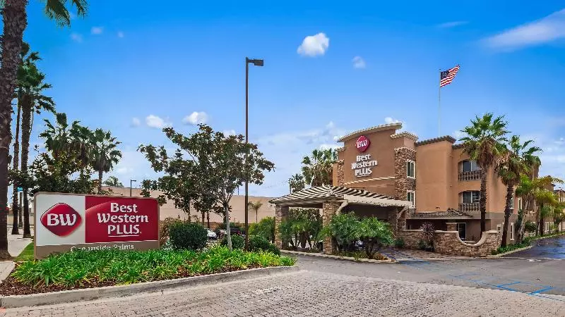 汽车旅馆  Best Western Plus Oceanside Palms