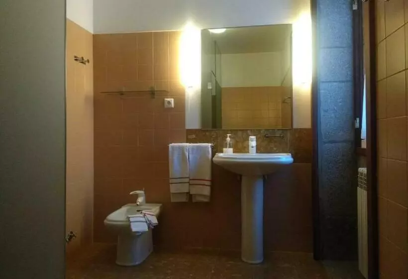 ペンション Casa De Santa Bárbara Cinfães
