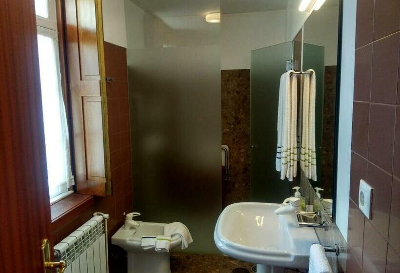 פנסיון Casa De Santa Bárbara Cinfães