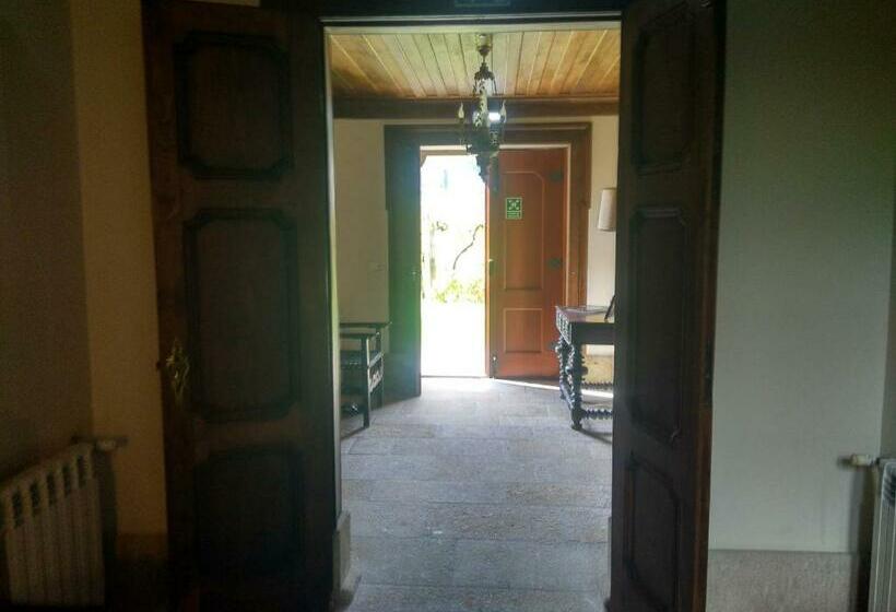 פנסיון Casa De Santa Bárbara Cinfães