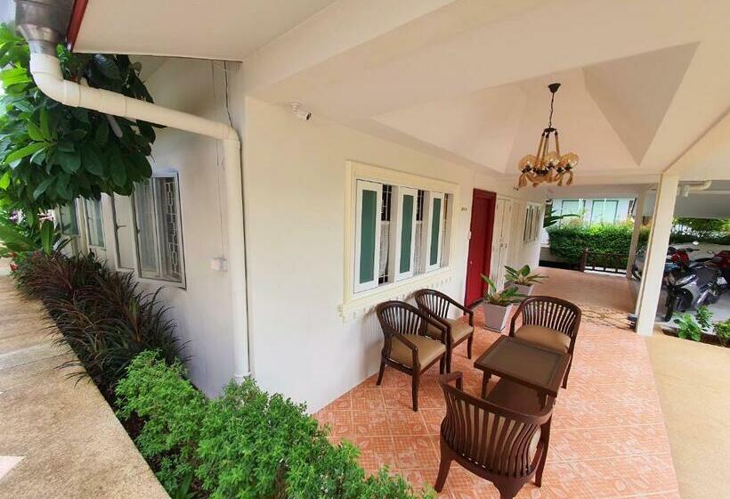 ペンション Muchshima House