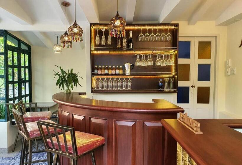 ペンション Muchshima House