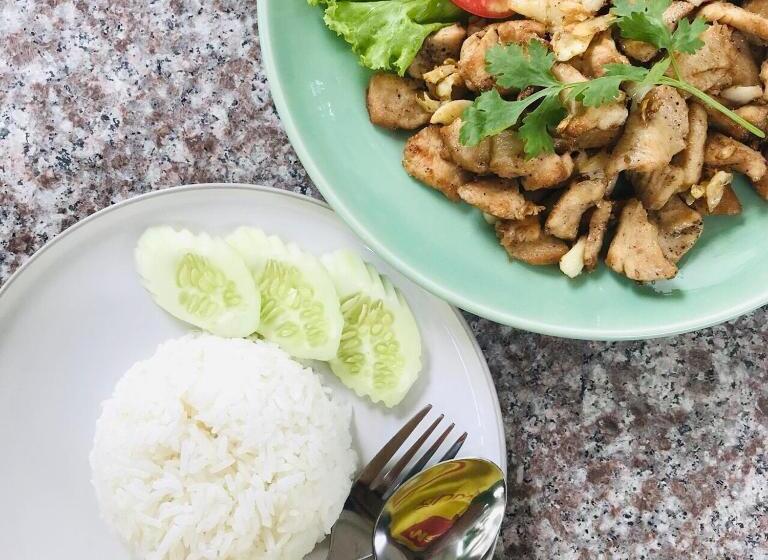 ペンション Muchshima House