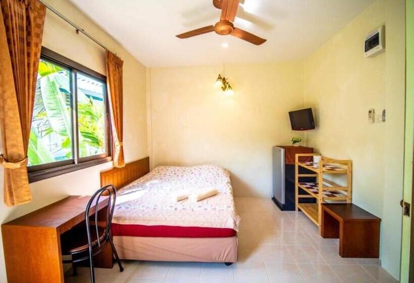 ペンション Muchshima House