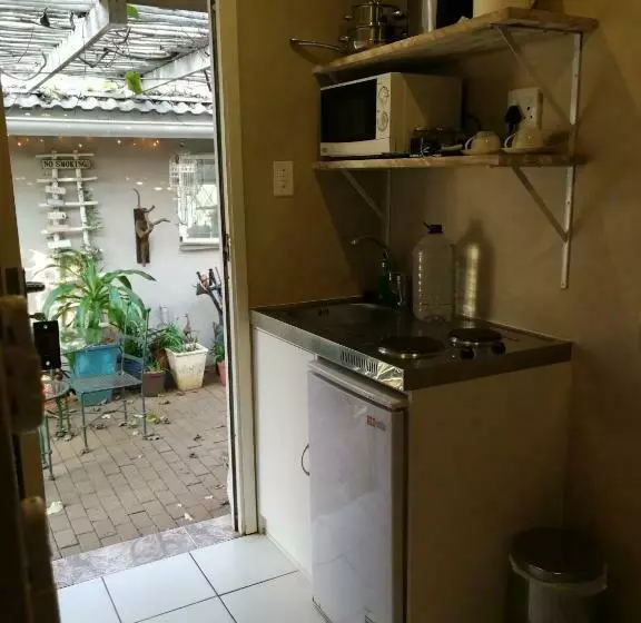 Majatalo The Fever Tree Guest House