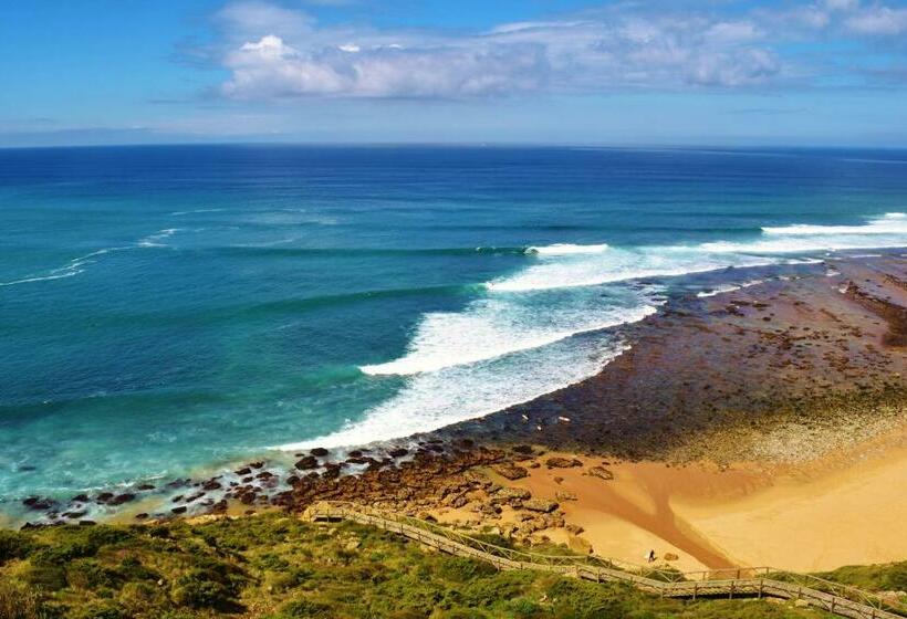 Hospedaria Alaia Surflodge