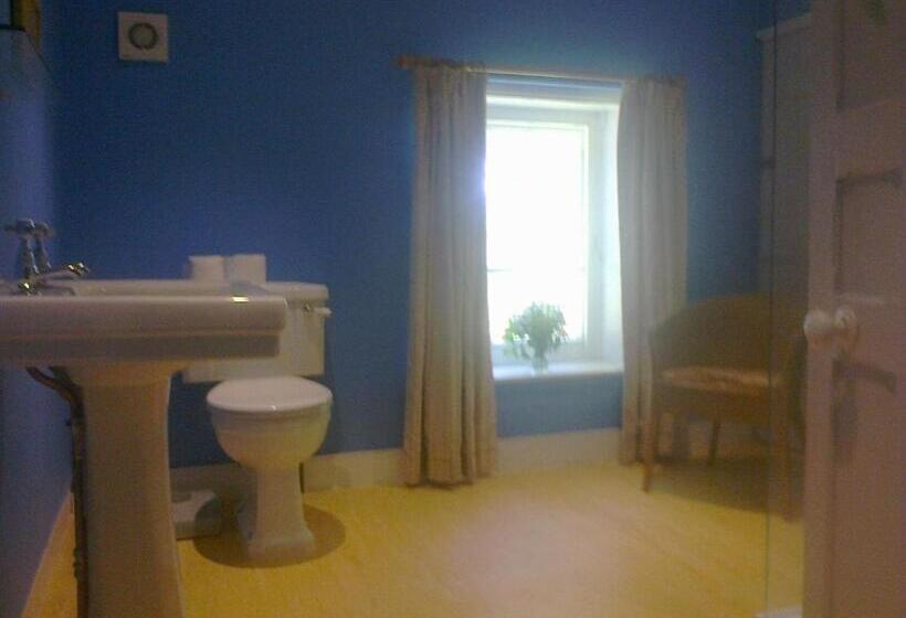 مبيت وإفطار Barmoors