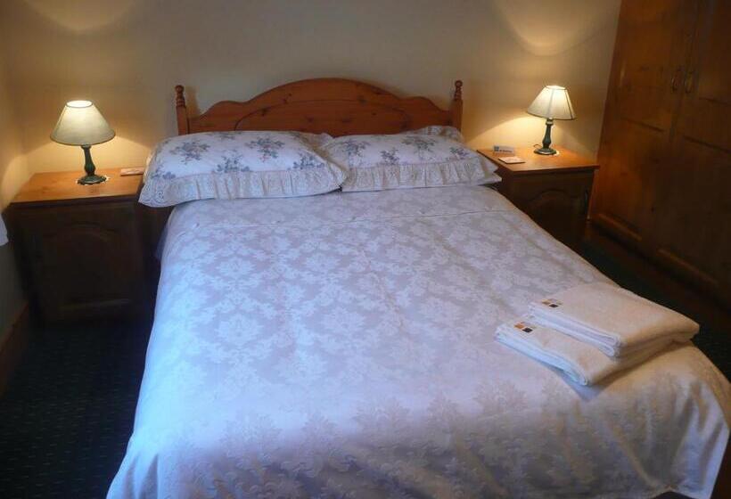 민박 The Three Arches