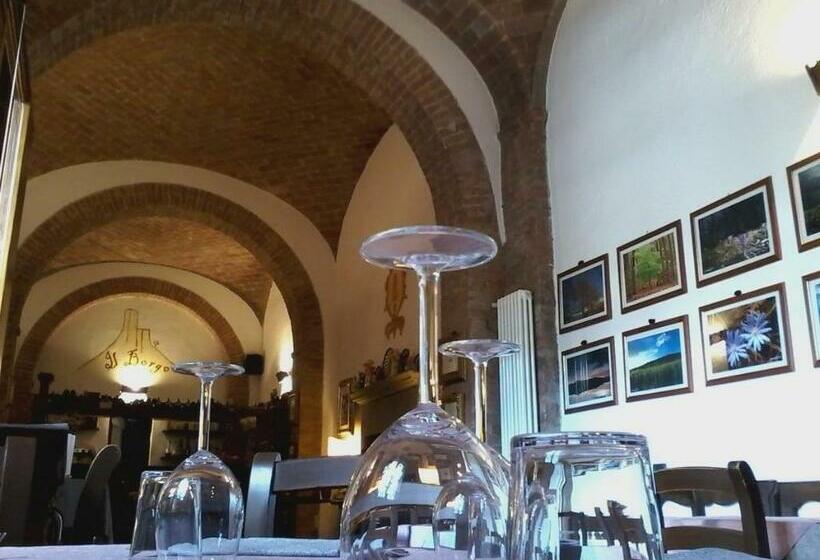 بنسيون Cisterna Nel Borgo