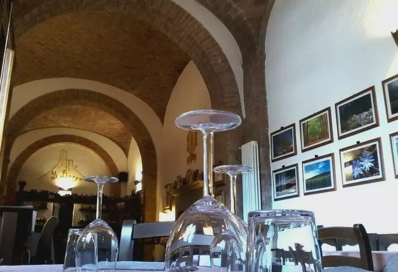 ペンション Cisterna Nel Borgo