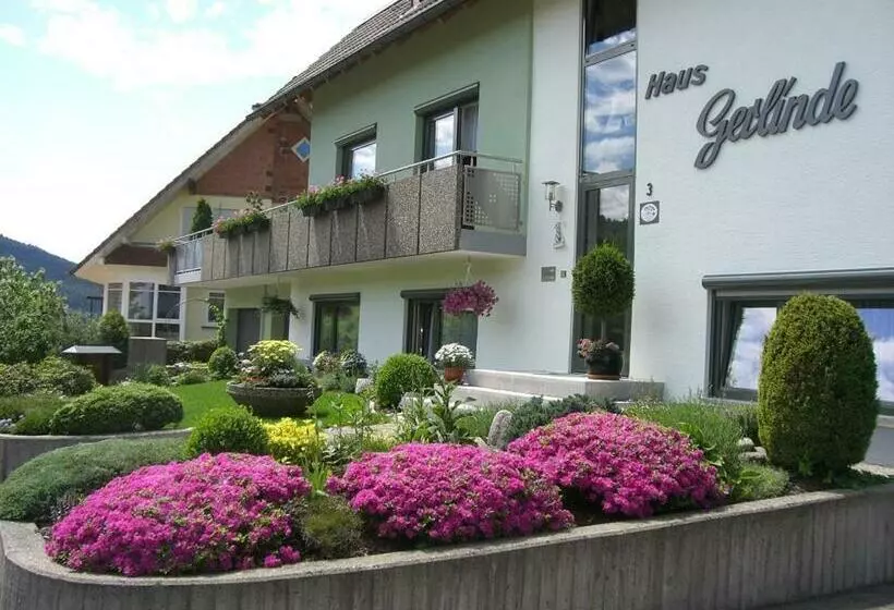 ペンション Haus Gerlinde