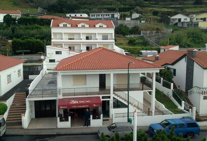 بنسيون Residência Livramento