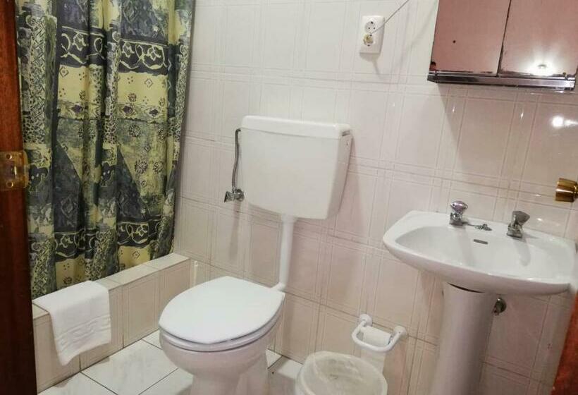 بنسيون Residência Livramento