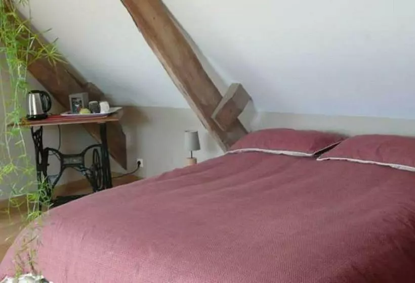 Aamiaismajoitus (B&B) Chambre D Hôte La Maison Du Mesnil