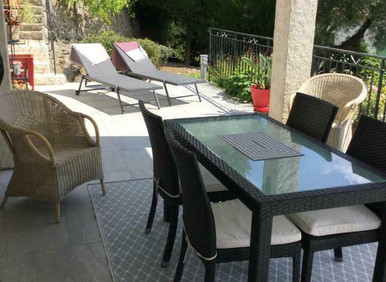 ベッドアンドブレックファースト La Tourrette