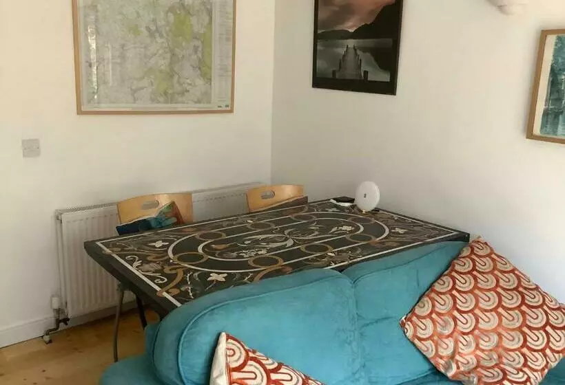 Aamiaismajoitus (B&B) Primrose Villa Self Catering Bnb