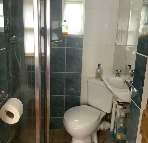 مبيت وإفطار Primrose Villa Self Catering Bnb