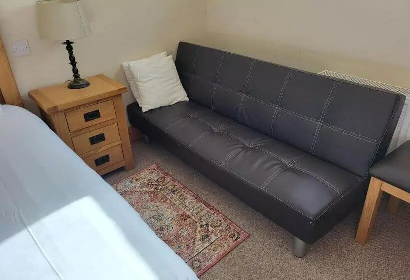 ベッドアンドブレックファースト Riverside Glanworth