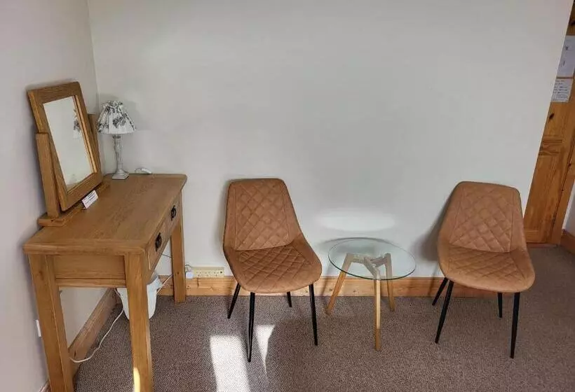 ベッドアンドブレックファースト Riverside Glanworth