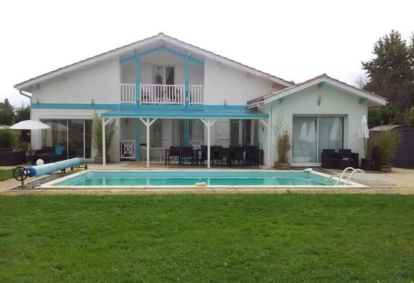 Aamiaismajoitus (B&B) Villa Saint Barth