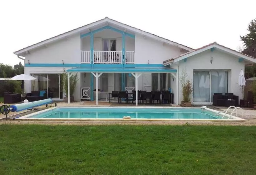Aamiaismajoitus (B&B) Villa Saint Barth