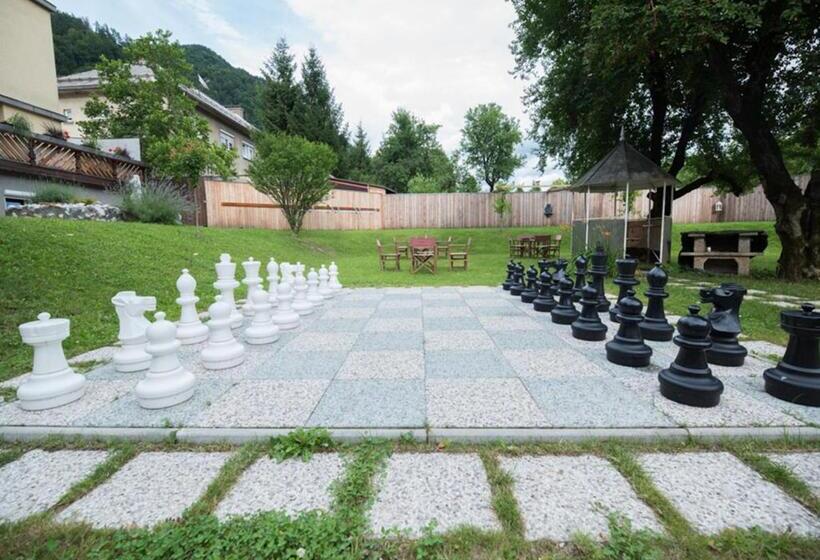 پانسیون Klub Zlata Ribica