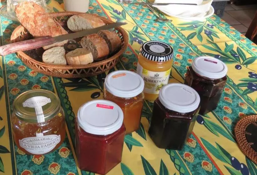 Prince D Orange Bed & Breakfast