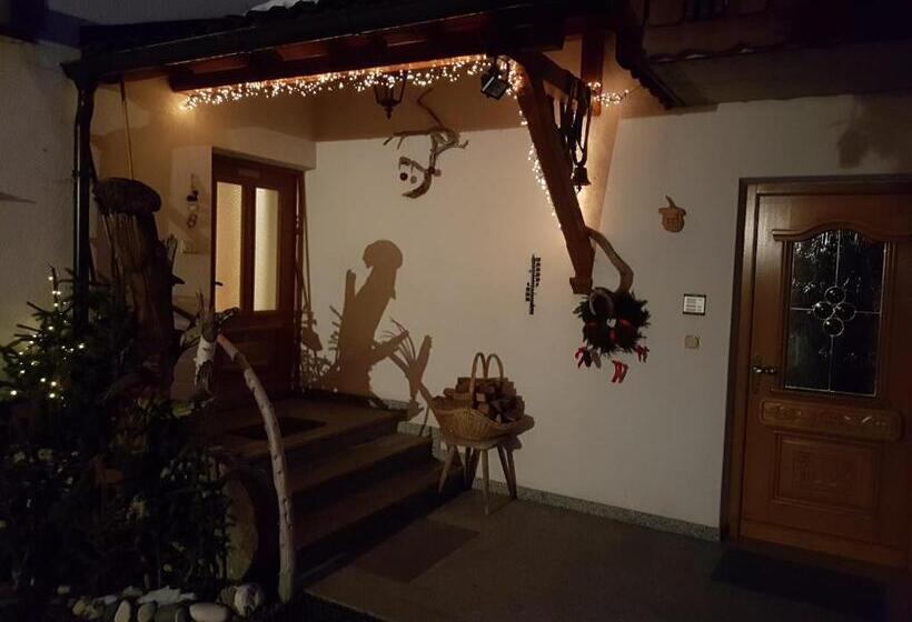 Отель Lenzerhof