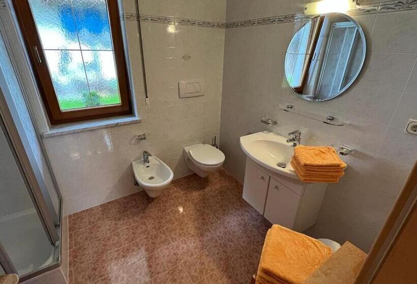 Отель Lenzerhof