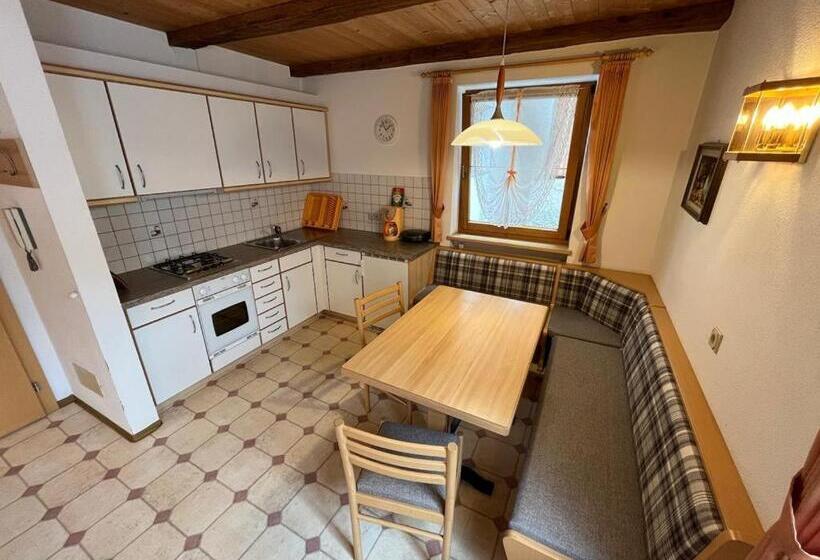 Отель Lenzerhof