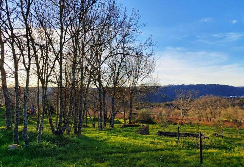 Отель Quinta Dos Carvalhais   Serra Da Estrela