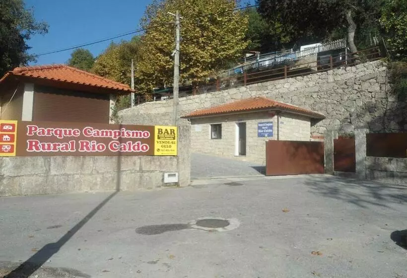ペンション Campismo Rural Rio Caldo Geres