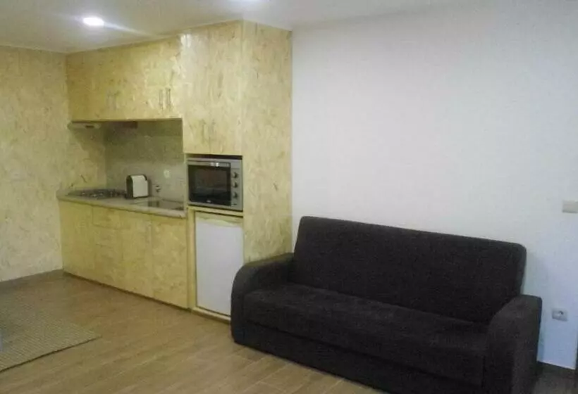 ペンション Campismo Rural Rio Caldo Geres