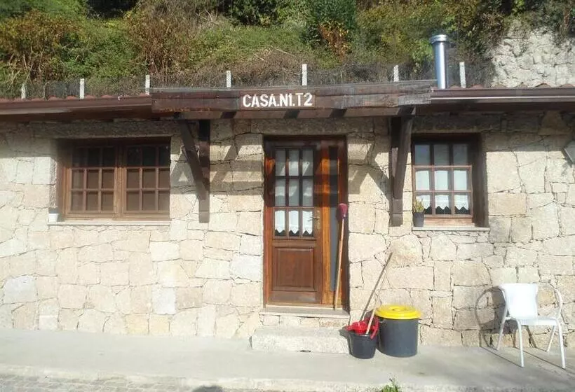 ペンション Campismo Rural Rio Caldo Geres