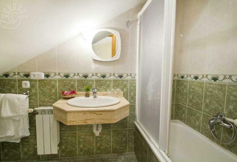 פנסיון Hospedería El Cantio