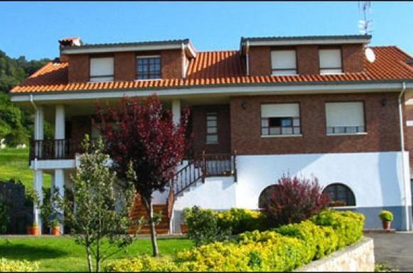 פנסיון Hospedería El Cantio